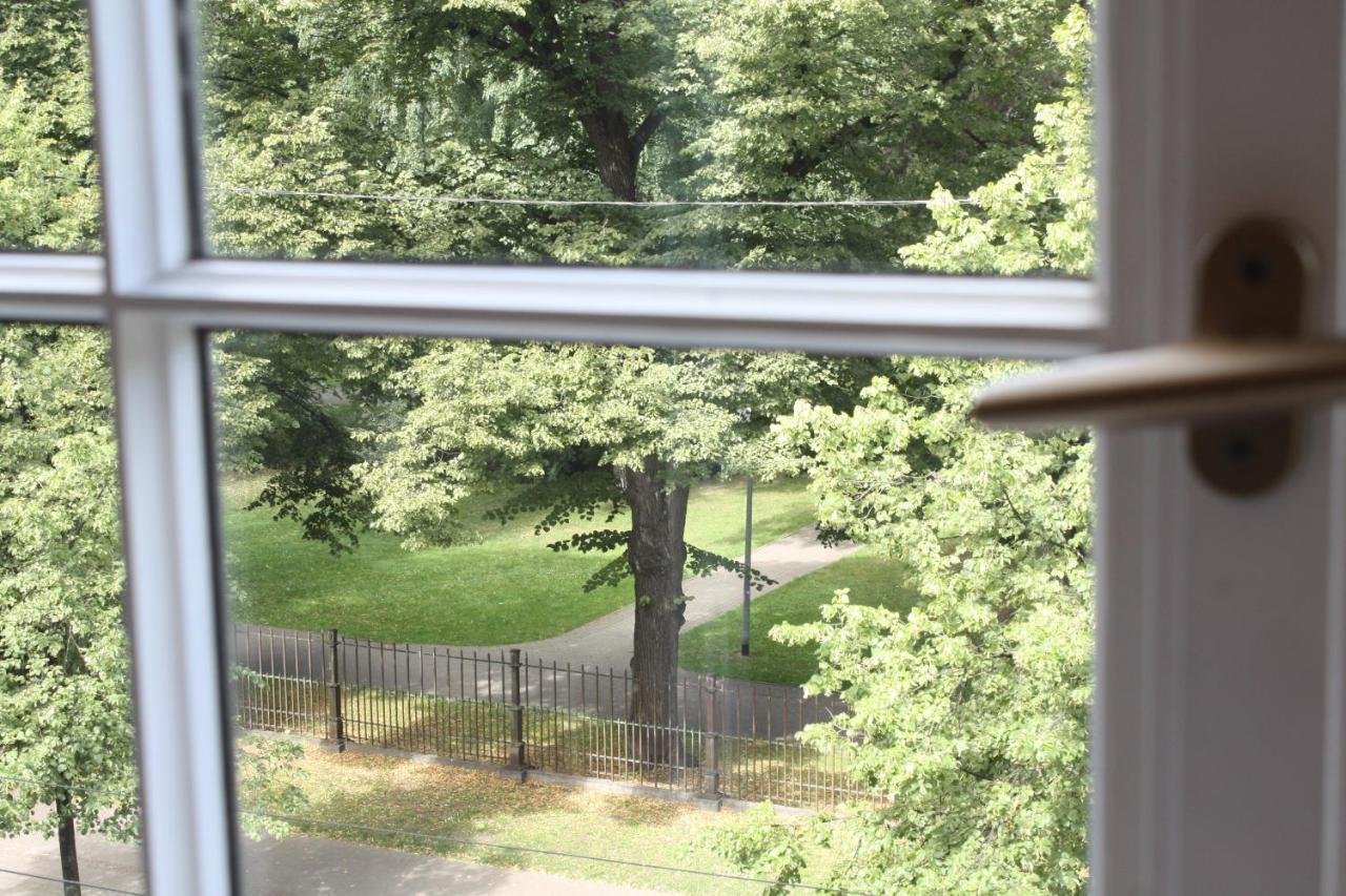 Smart Park View In Heart Of 5 Min To Old Town Butas Riga